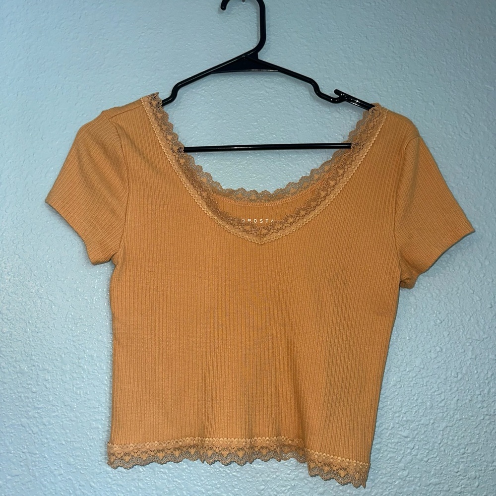 Crop top